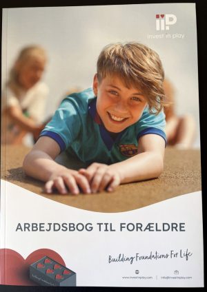 invest in play® – Arbejdsbog til forældre